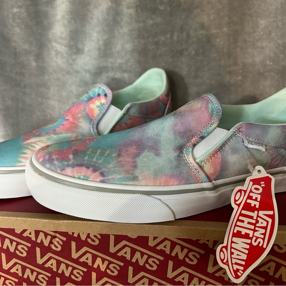 Vans Women’s Slip On Sneakers - Picture 2 of 7